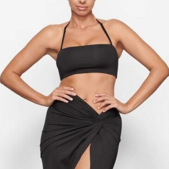 SKIMS Other - NWT SKIMS Signature Swim Bandeau Bikini Top sz L Onyx